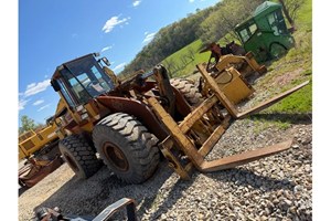 Case 821 Wheel Loader